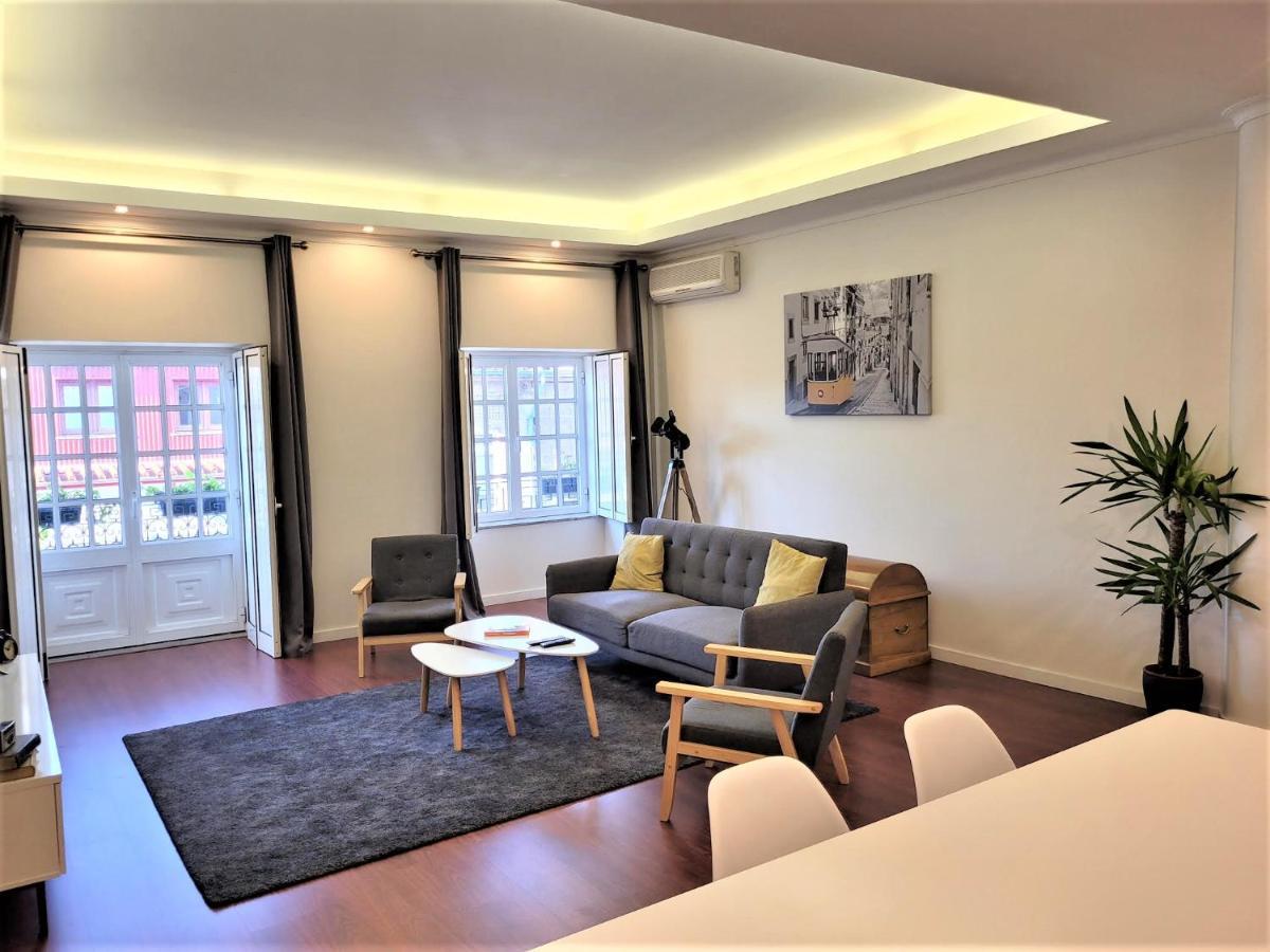 브라가 Charm City Center Apt 140M2 & Free Parking 아파트 외부 사진