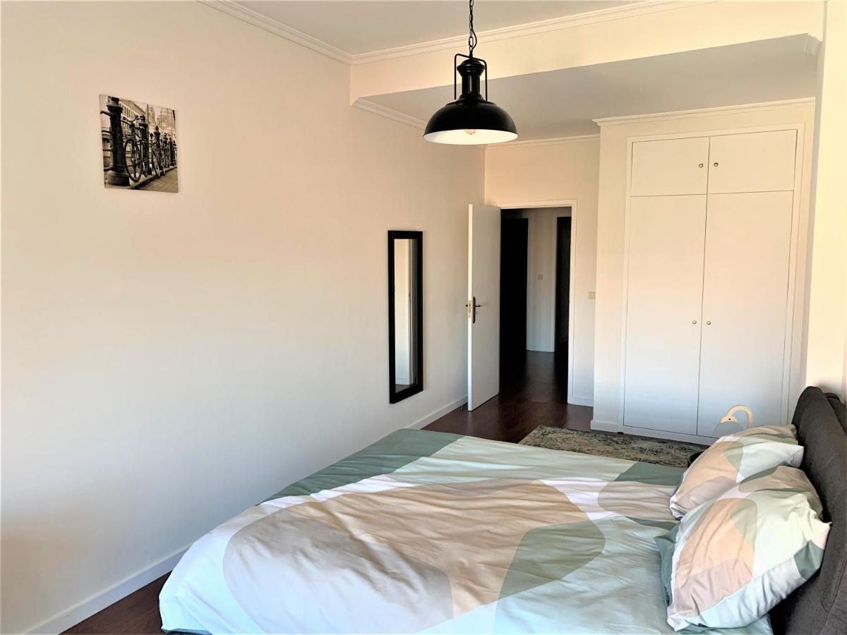 브라가 Charm City Center Apt 140M2 & Free Parking 아파트 외부 사진