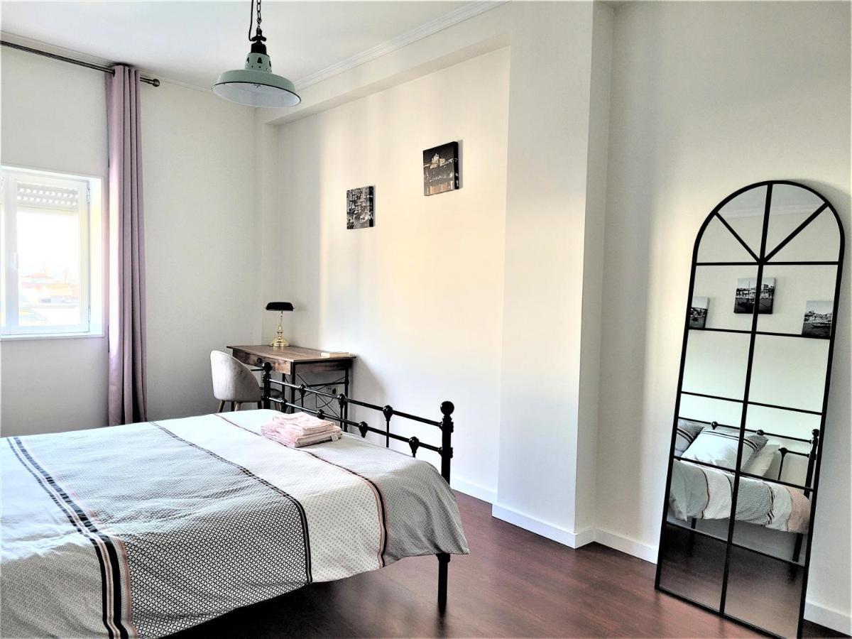 브라가 Charm City Center Apt 140M2 & Free Parking 아파트 외부 사진
