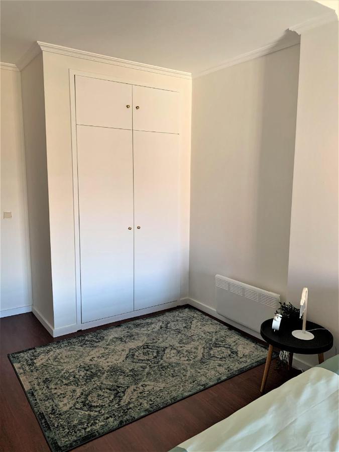 브라가 Charm City Center Apt 140M2 & Free Parking 아파트 외부 사진